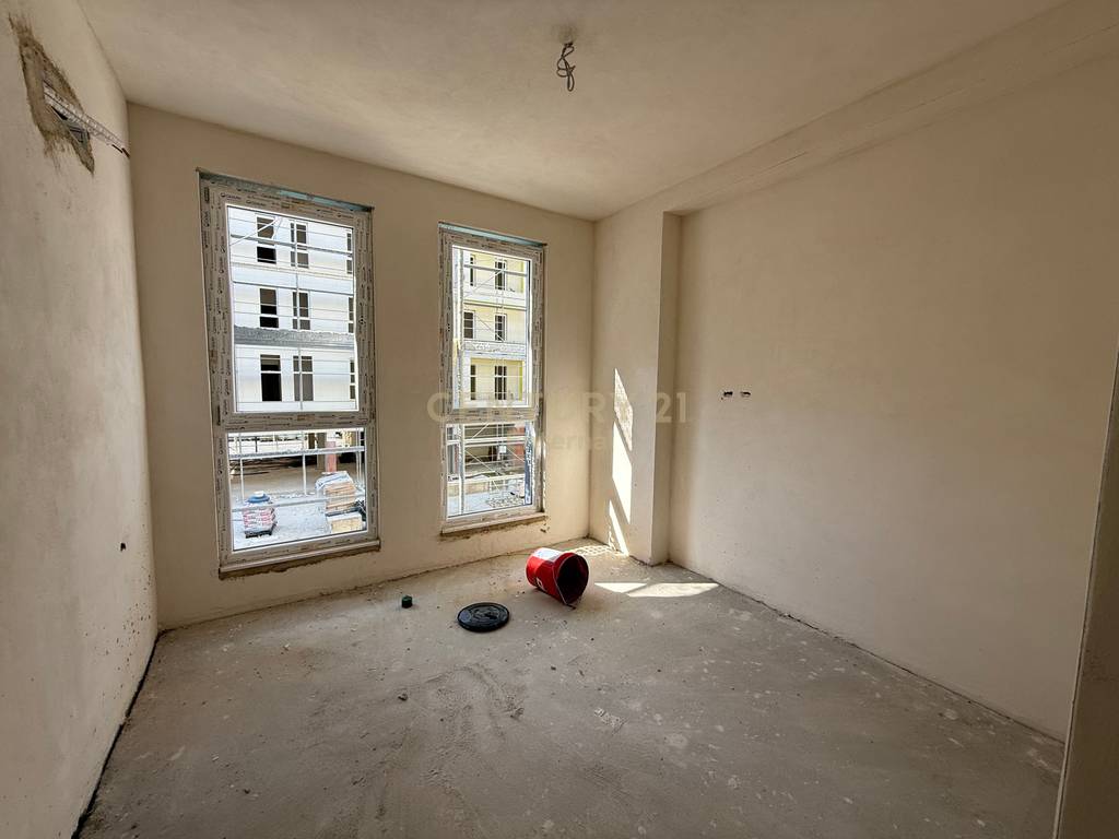 Apartment 1+1+ Parking Space for sale in Univers City