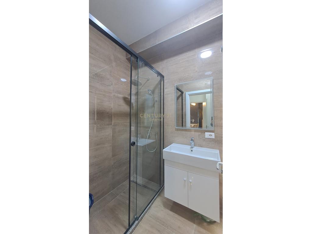 Luxury apartment 2+1+2 for rent at Garden Building