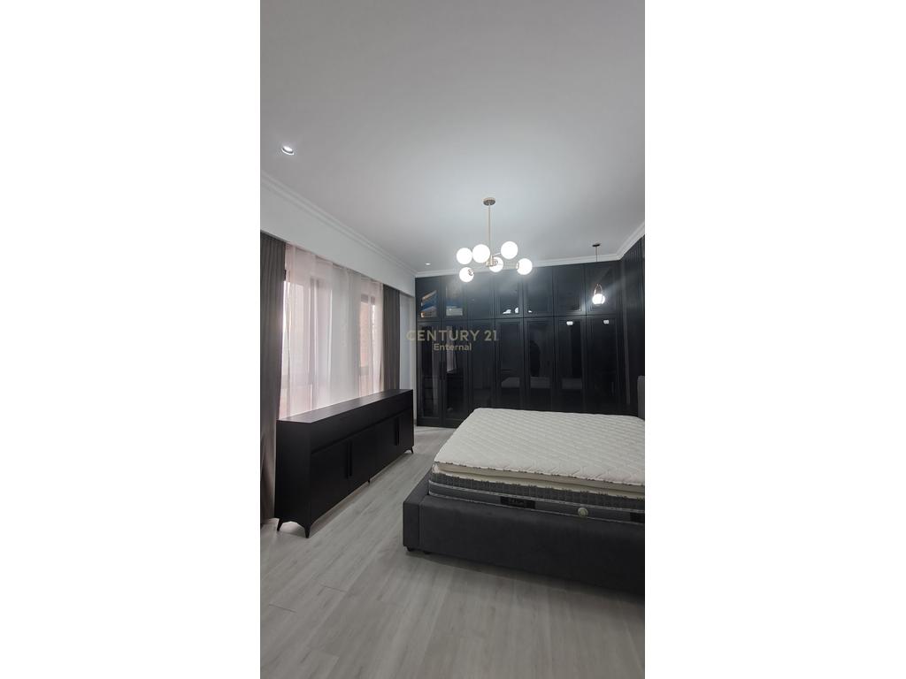 Luxury apartment 2+1+2 for rent at Garden Building