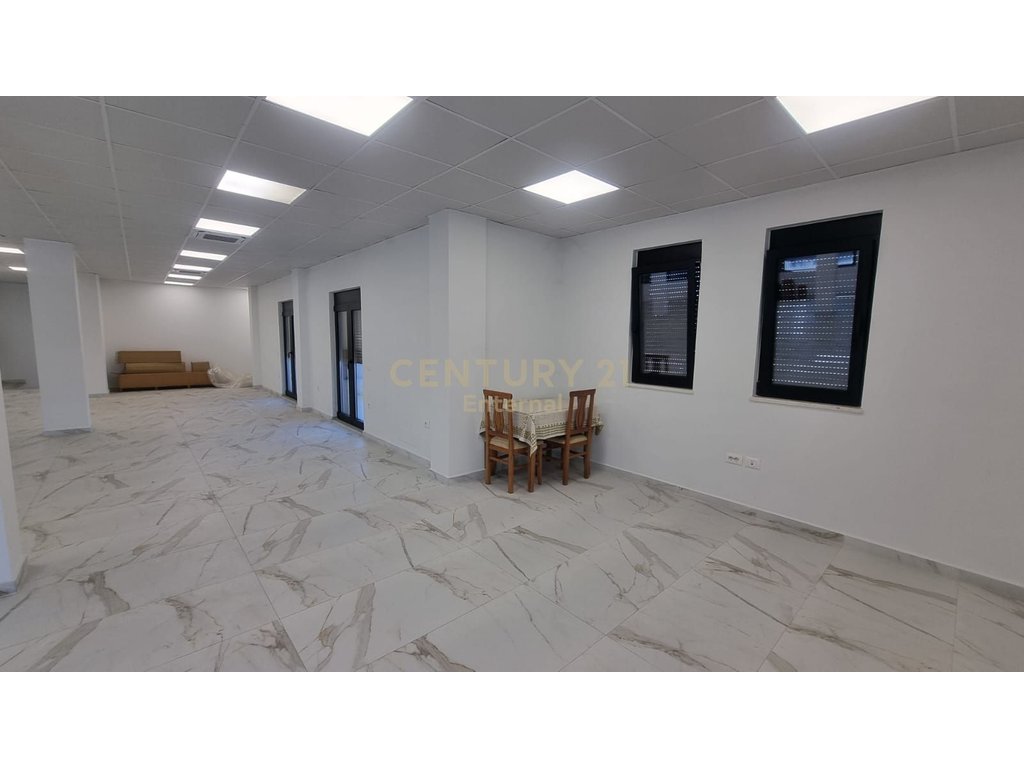 TEG Perballe - Rented Out Invested Space 280m2 + 70m2 Veranda For Offices