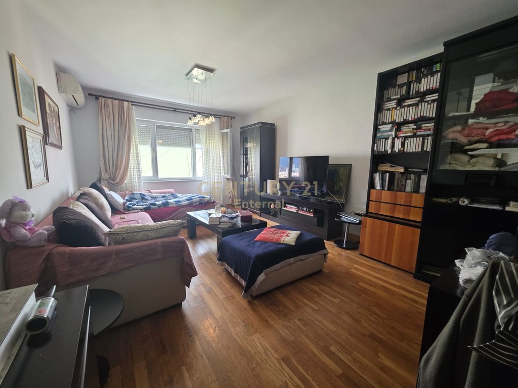 Apartment 3+1+2 for sale in Lapraka, 'Gin Tash' complex