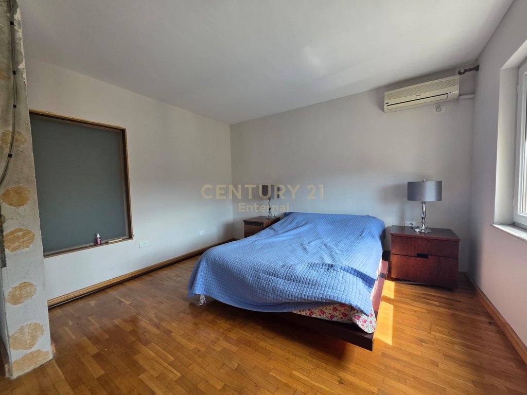 Apartment 3+1+2 for sale in Lapraka, 'Gin Tash' complex