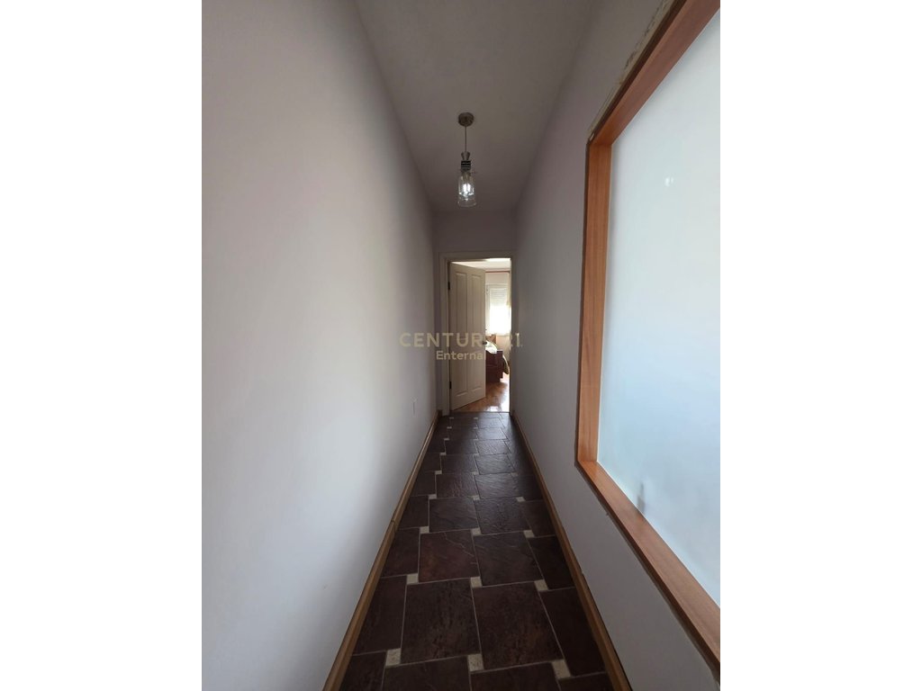 Apartment 3+1+2 for sale in Lapraka, 'Gin Tash' complex