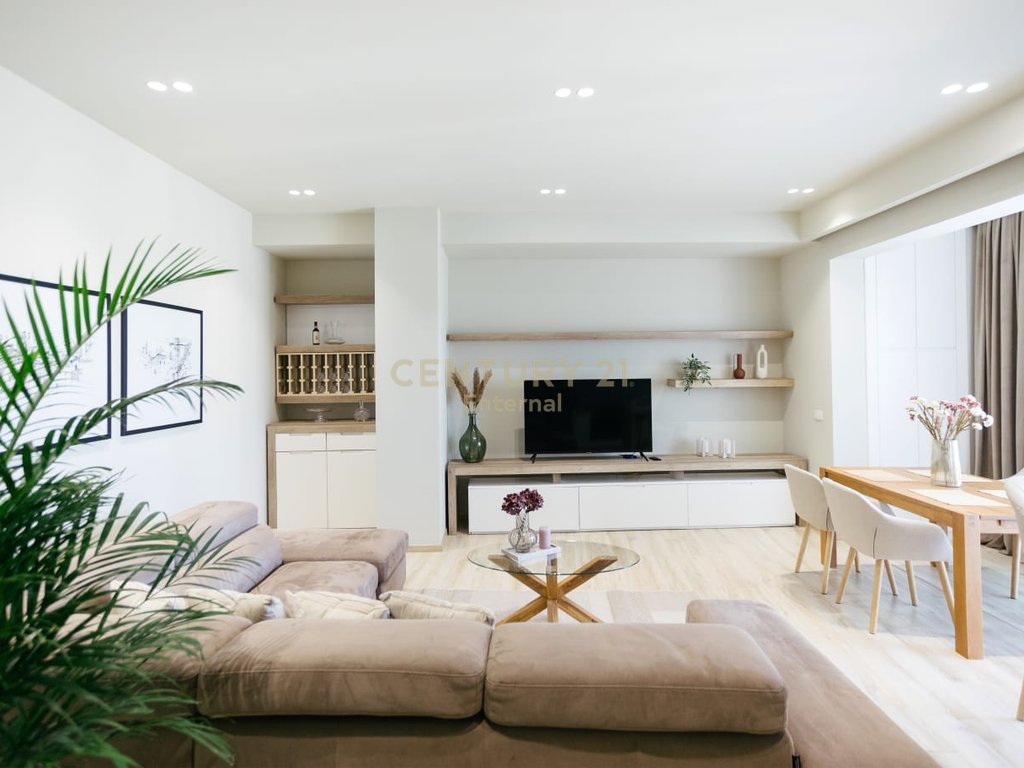2+1 Apartment for Rent at Park Gate, Elasan Street