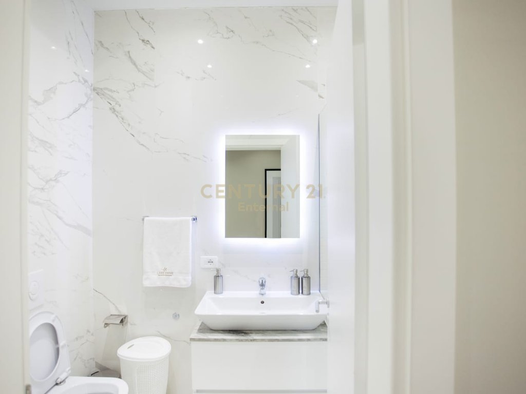 2+1 Apartment for Rent at Park Gate, Elasan Street