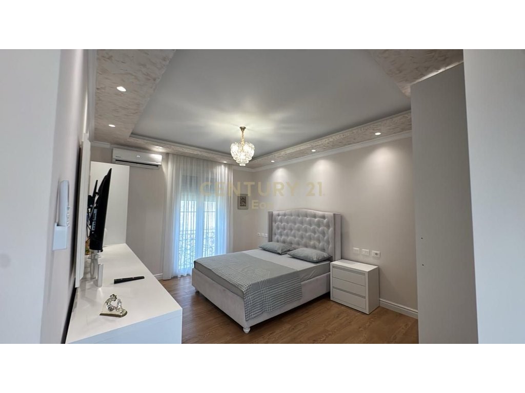 LUXURY VILLA FOR SALE IN THE NEW NEIGHBORHOOD, DURRES!
