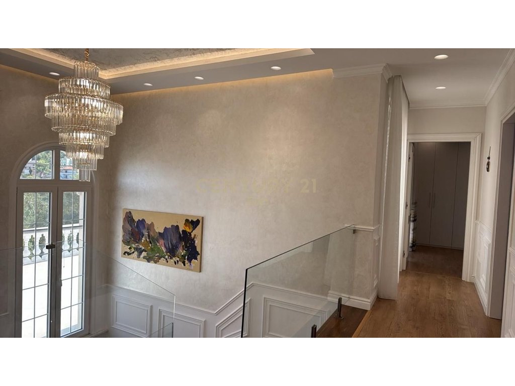 LUXURY VILLA FOR SALE IN THE NEW NEIGHBORHOOD, DURRES!