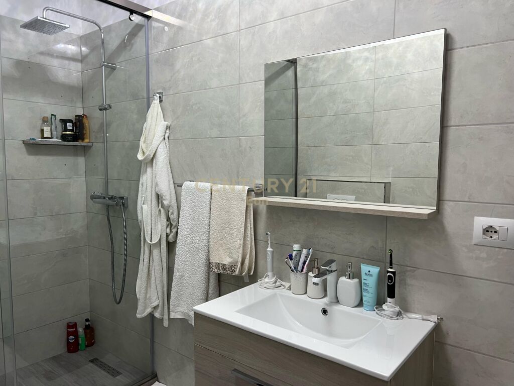 2+1 Apartment for Rent in Villa Zogut, Durres!