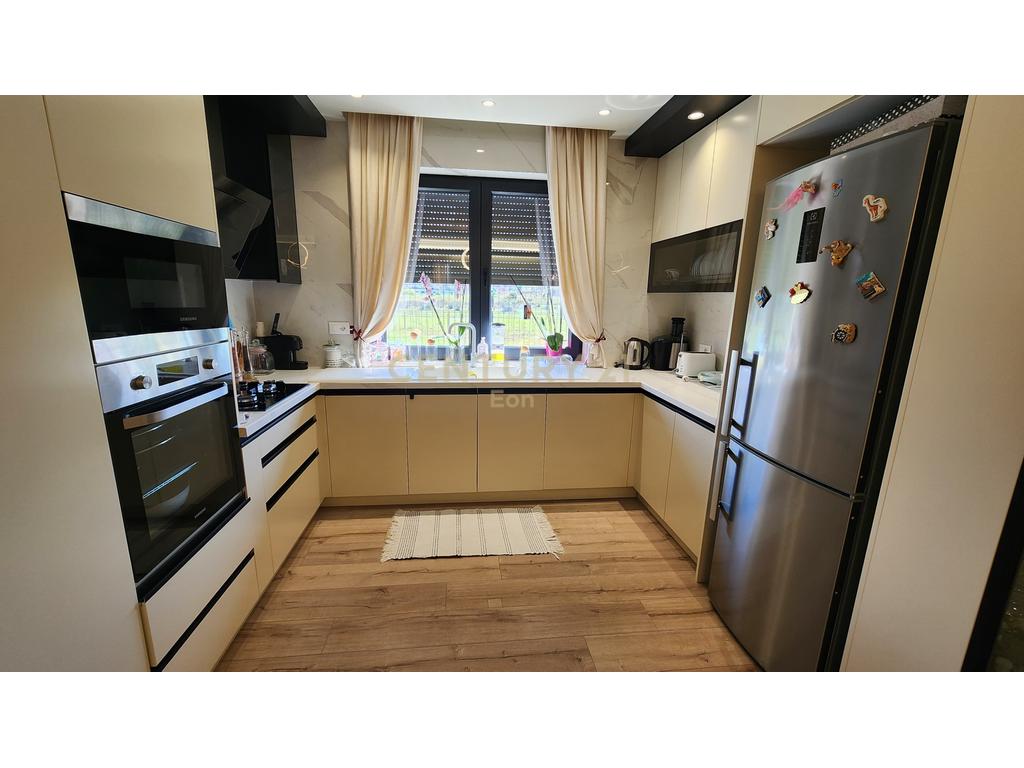 2-STOREY VILLA FOR SALE ON DURRES BEACH!