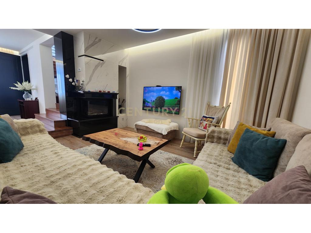 2-STOREY VILLA FOR SALE ON DURRES BEACH!