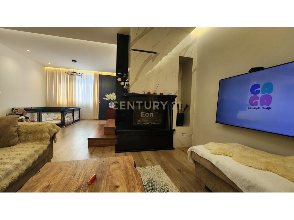 2-STOREY VILLA FOR SALE ON DURRES BEACH!