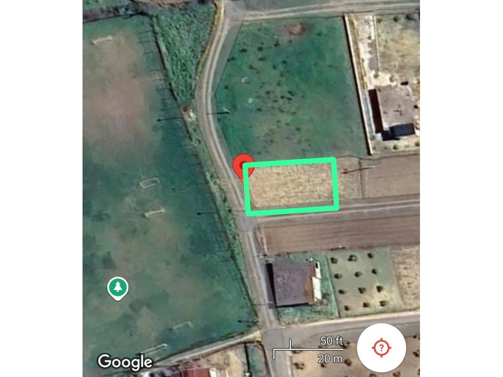 Land for sale in Golem, 490m2!