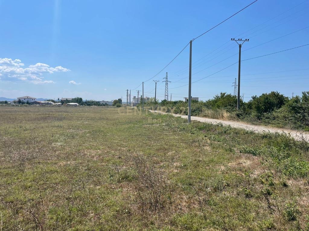 LAND FOR SALE VERY CLOSE TO THE HIGHWAY, DURRES !!