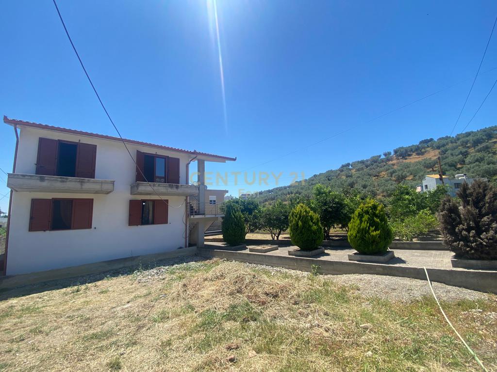 SUPER VILLA FOR SALE IN THE SPITALLE AREA, DURRES !!