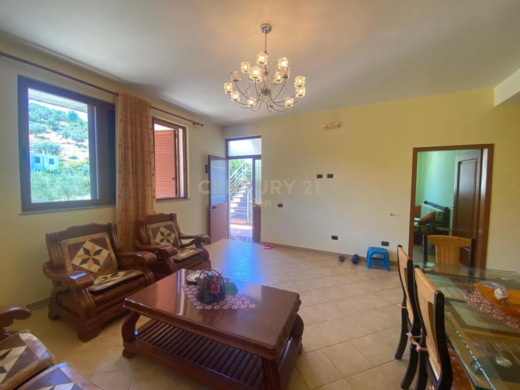 SUPER VILLA FOR SALE IN THE SPITALLE AREA, DURRES !!