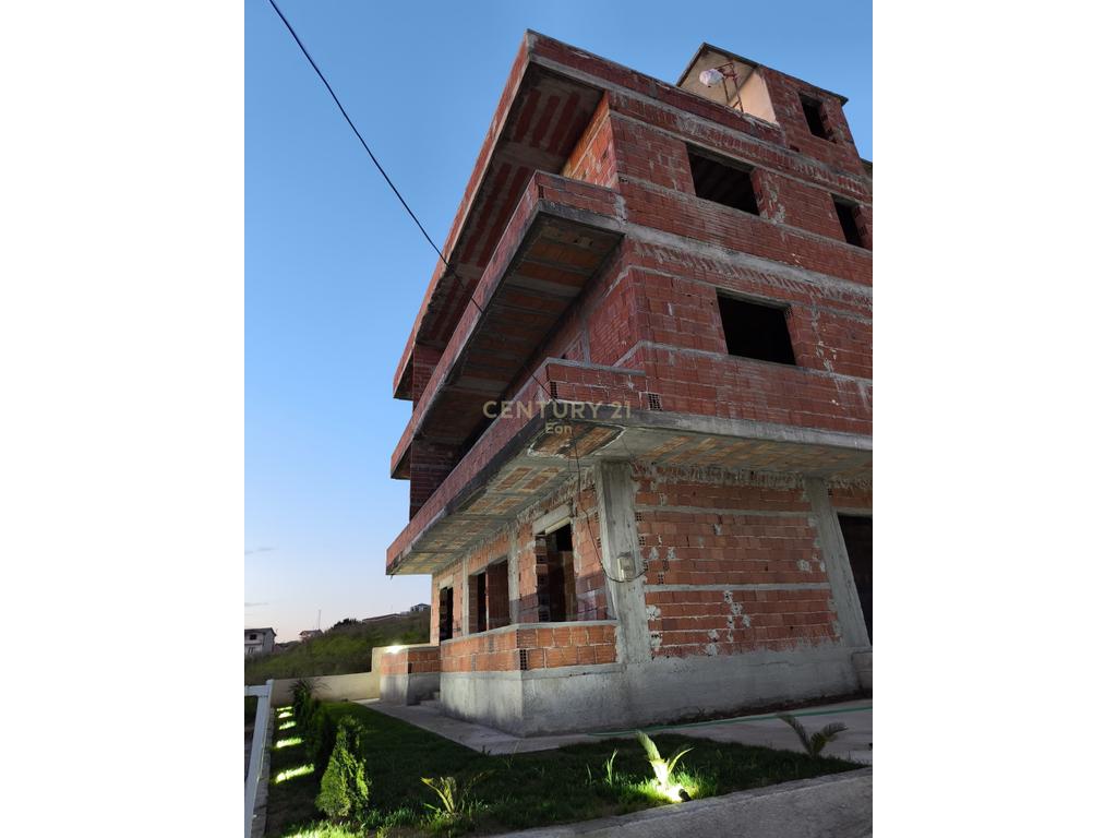 4-STOREY BUILDING FOR SALE – HIGH POTENTIAL INVESTMENT IN PLEPA, DURRËS!