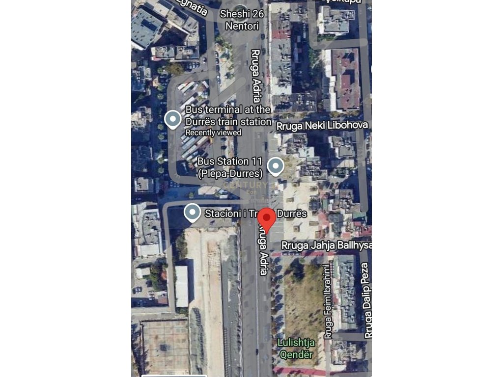 COMMERCIAL UNIT FOR SALE BY THE ROAD AT THE ENTRANCE OF DURRES!