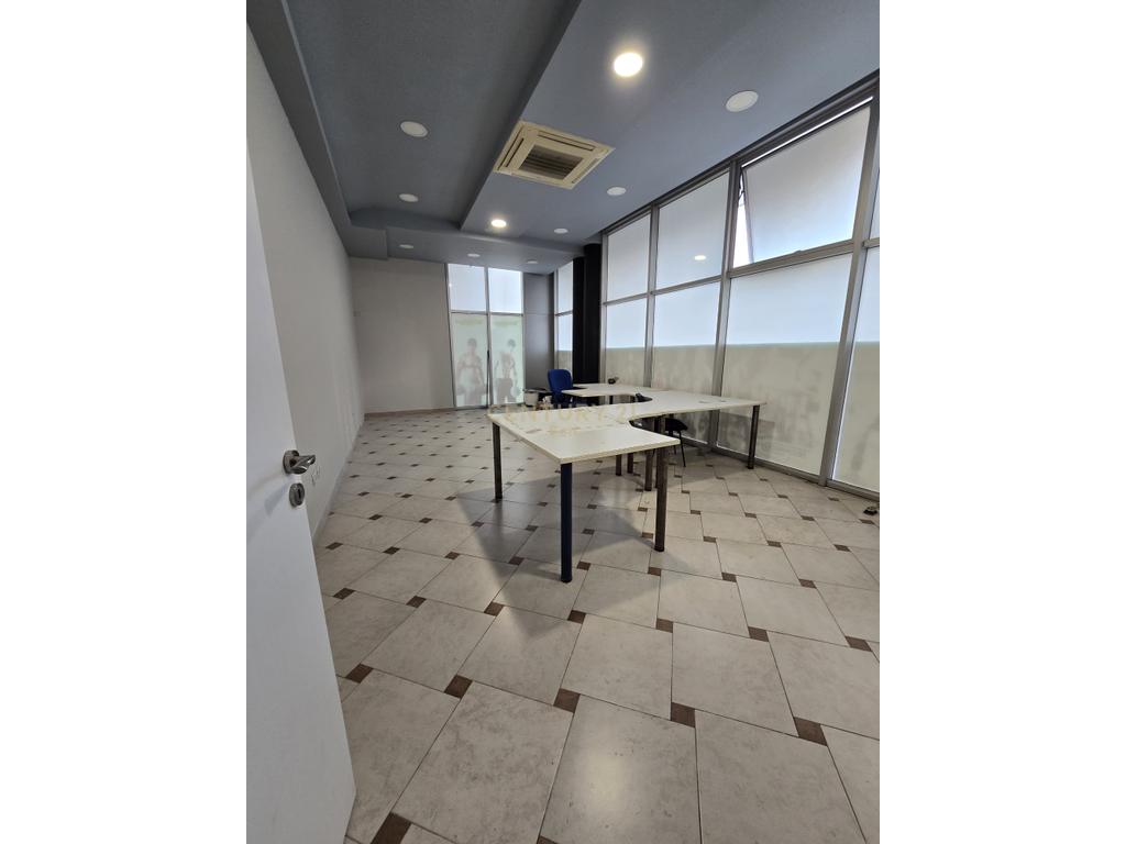 Commercial space for sale in Durrës, near Mujo Ulqinaku Street (1200 Euro/m2)!