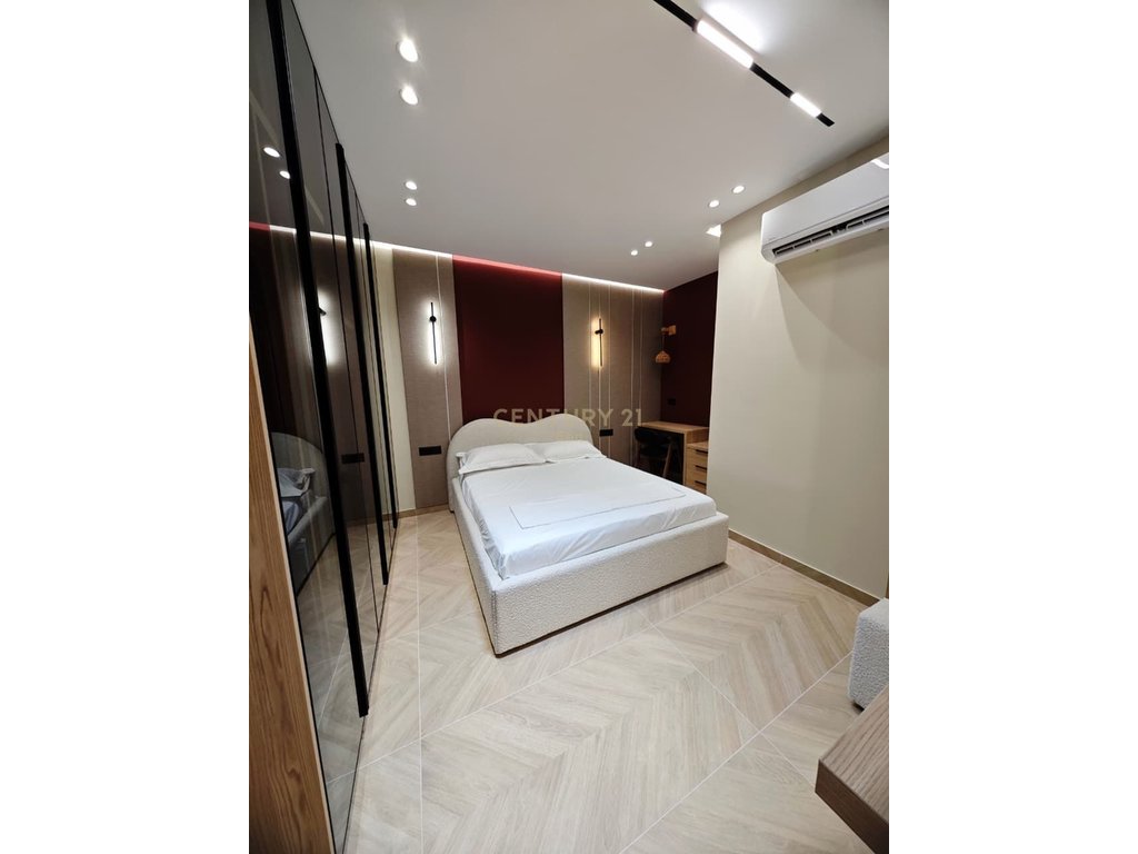 1+1 Apartment for Rent near the Prefecture, Durres!