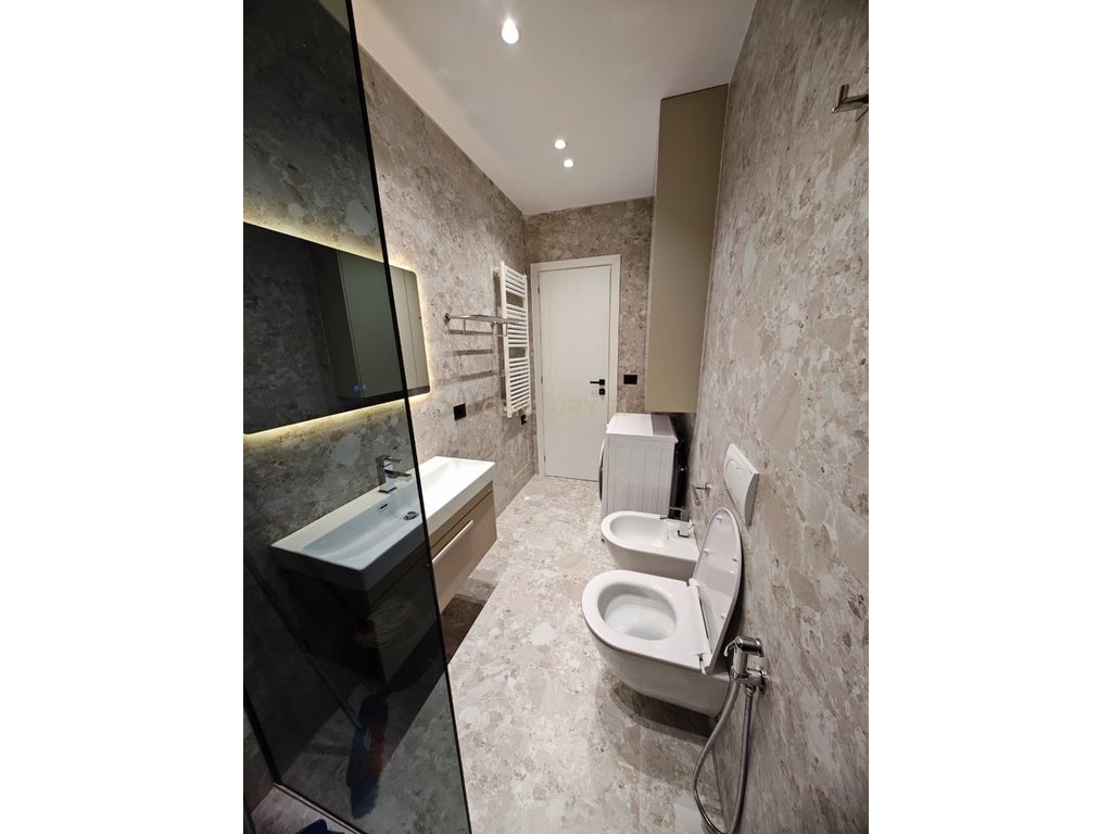1+1 Apartment for Rent near the Prefecture, Durres!