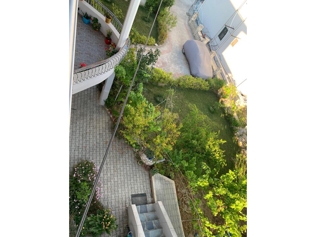3-STOREY VILLA FOR SALE IN NEIGHBORHOOD 17, DURRES!