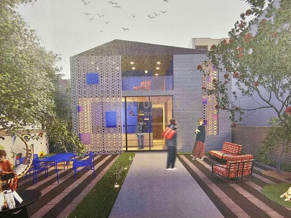 TRUALL 364m2 AND BUILDING 186m2 ON THE MAIN BOULEVARD IN DURRES WITH APPROVED BUILDING PERMIT FOR HOTEL!