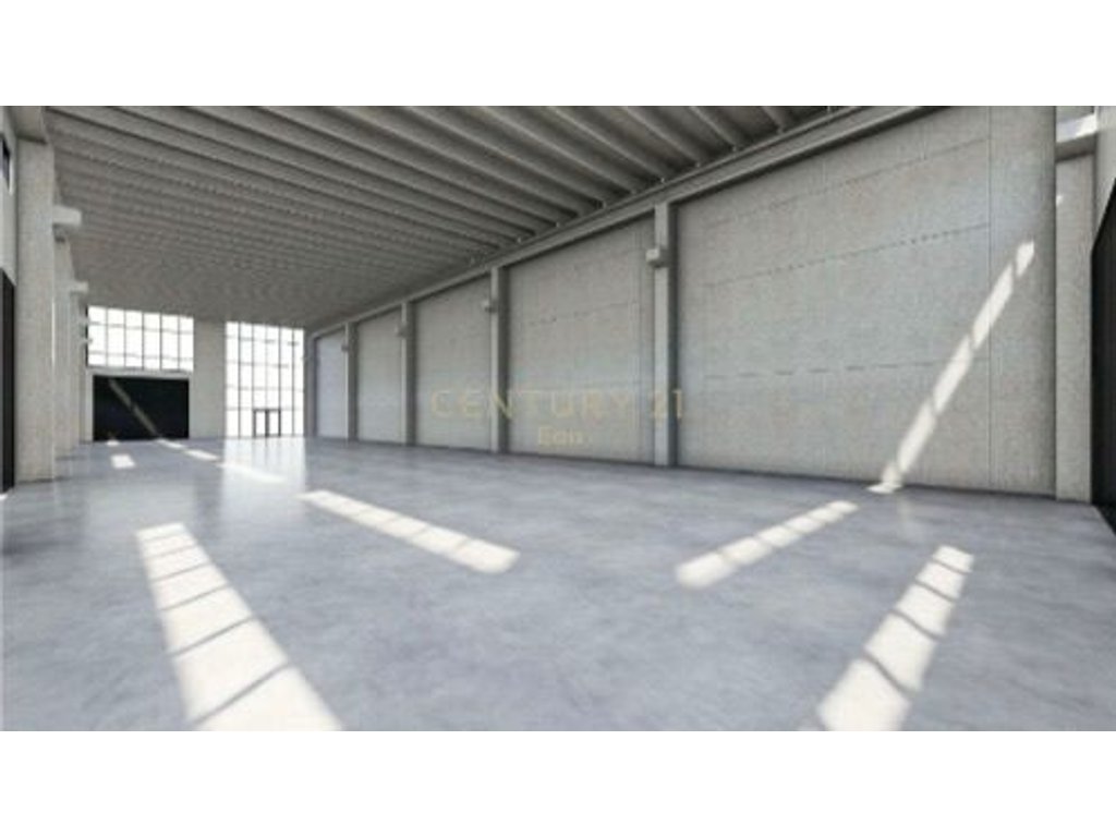Warehouse for Rent First Row with the Road, Xhafzotaj!