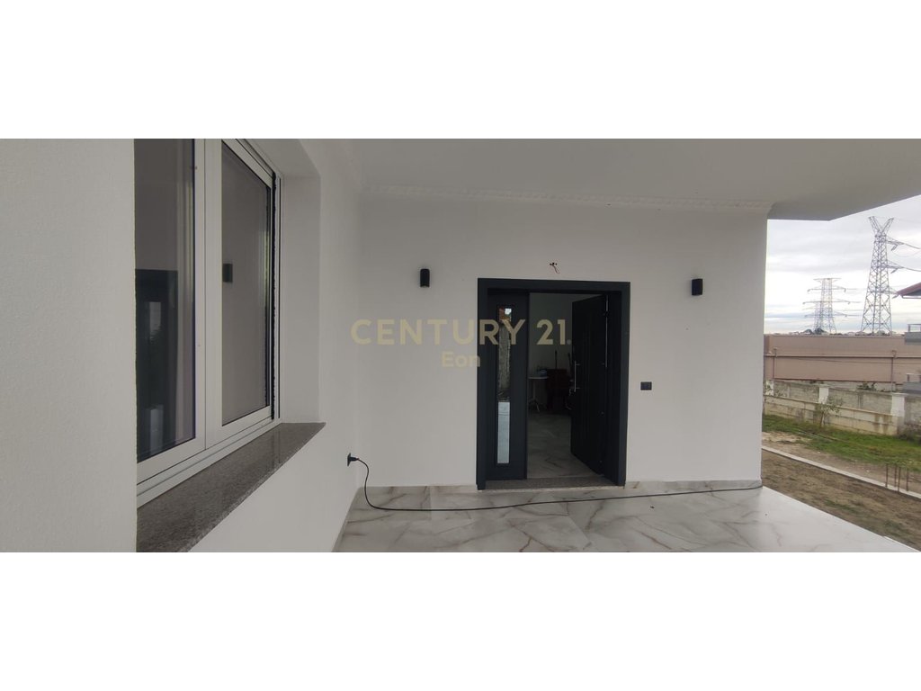 VILLA FOR SALE IN RRASHBULL!