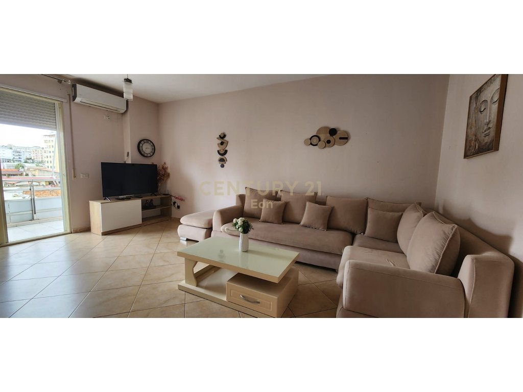 FOR RENT 3+1+2 APARTMENT NEAR THE PORT!