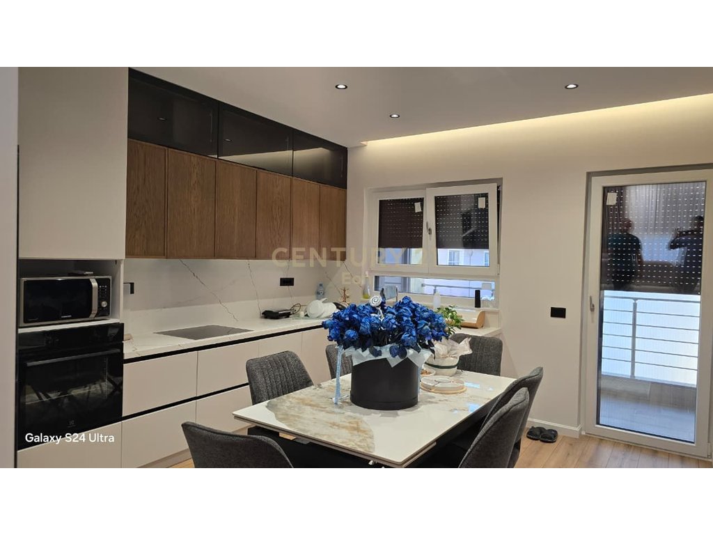 SUPER VILLA FOR SALE, FORMER MARSH, DURRES 325M2!