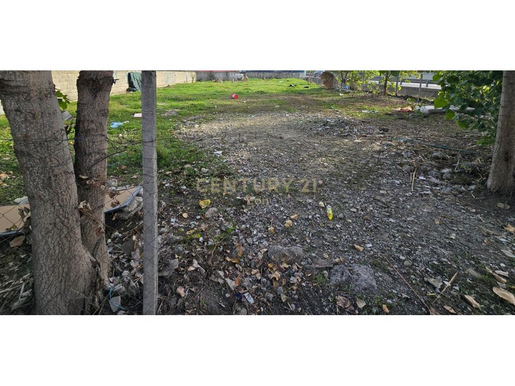 Roadside land for sale, 900m²!