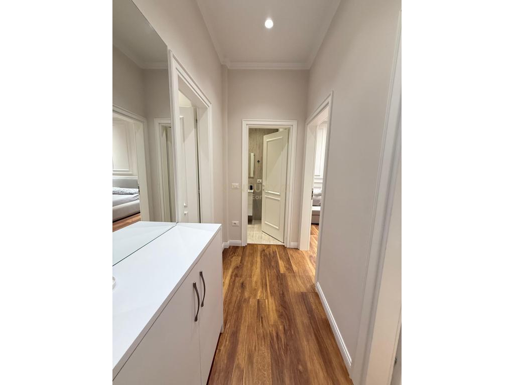 2+1 Apartment for Rent on the Main Boulevard, Durrës!