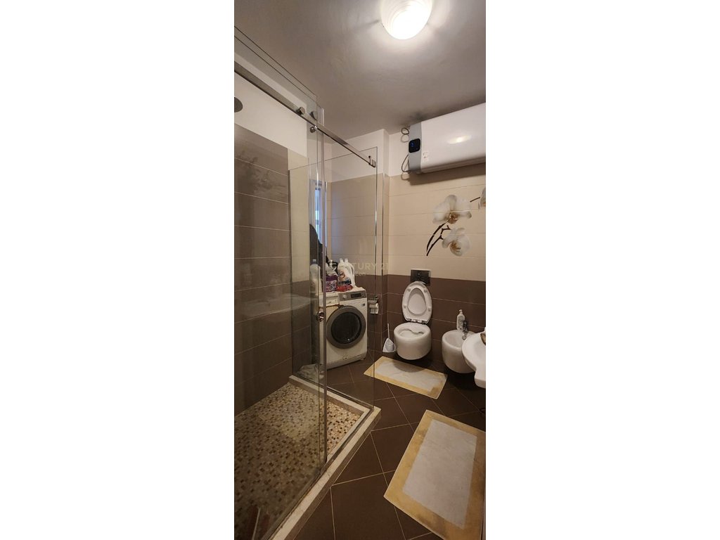 FOR RENT 2+1+2 APARTMENT NEAR THE AMPHITHEATER, DURRES!