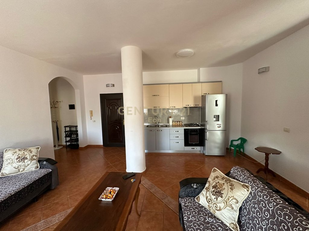 2+1+2 Apartment for Rent in Durres Center, Opposite Blue Star!