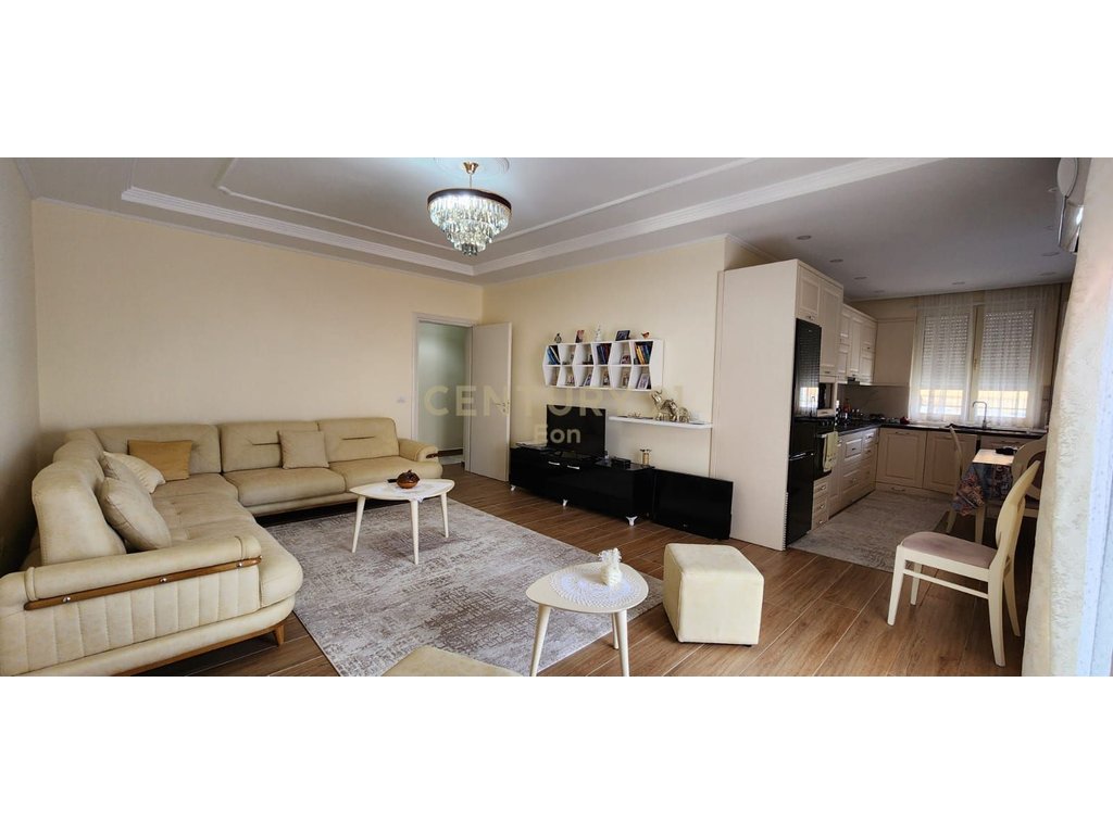 Apartment 2+1 for sale on Rruga e Re e Portit, Durres!