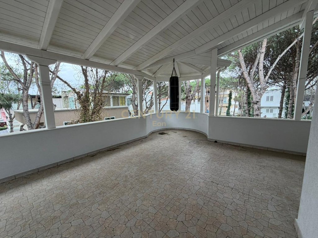 3-Story Villa For Sale in Qerret!