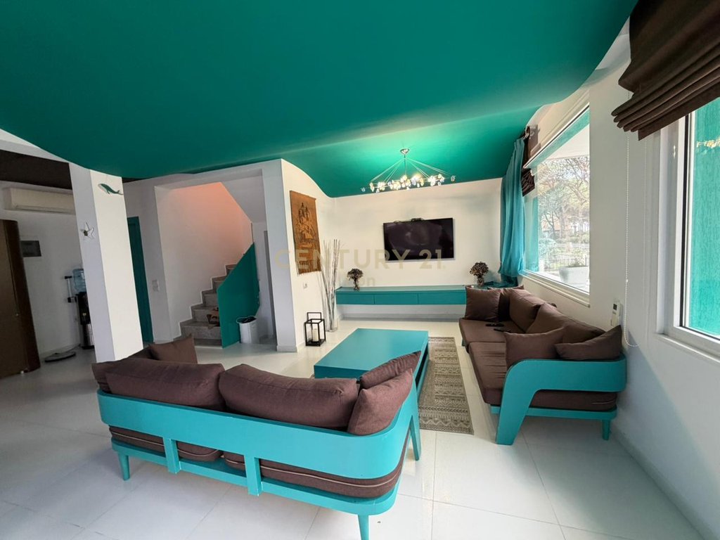 3-Story Villa For Sale in Qerret!