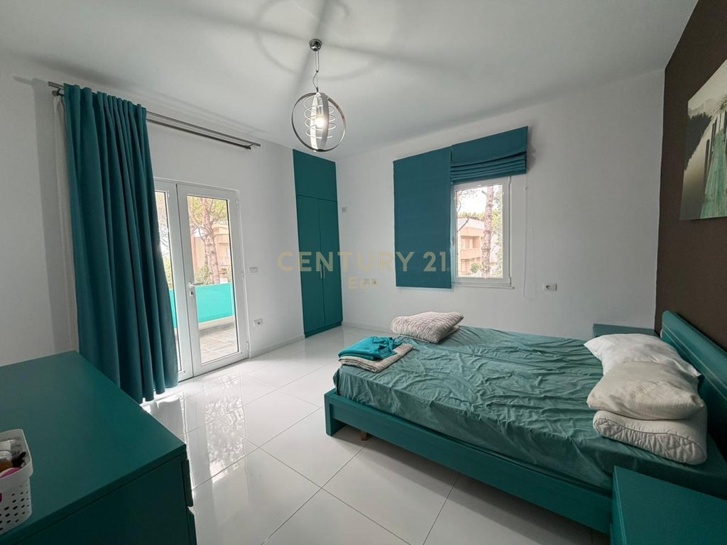3-Story Villa For Sale in Qerret!