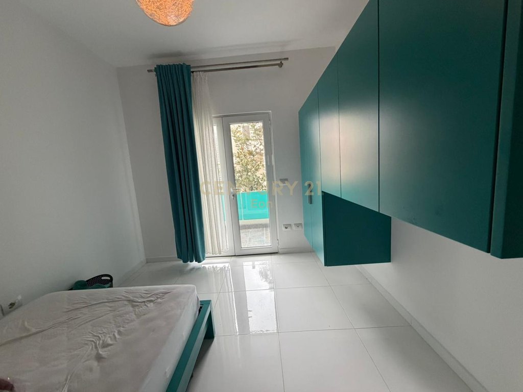 3-Story Villa For Sale in Qerret!