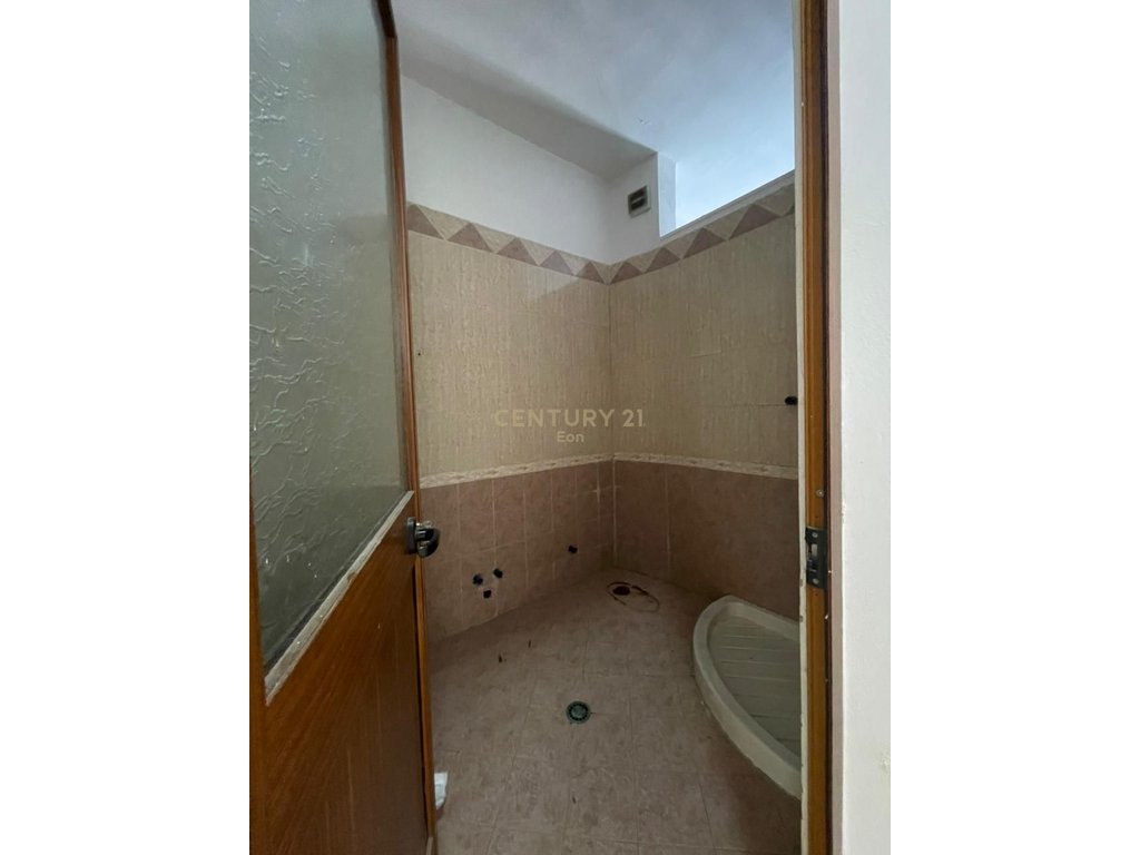 Apartment For Sale in Durrës, Train Station!