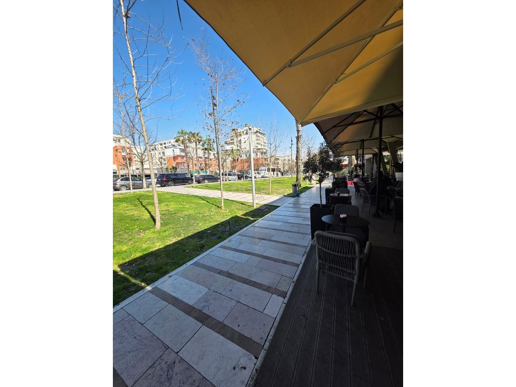 STORE FOR SALE IN THE CENTER OF DURRES!