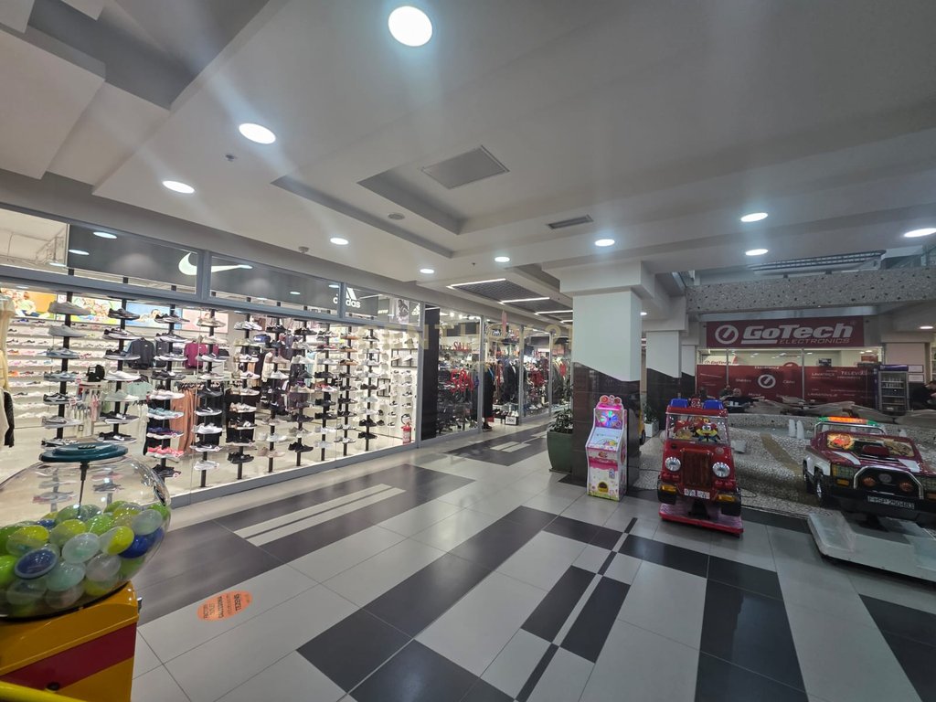 Store for sale in Flagship Shopping Centers, Durrës!