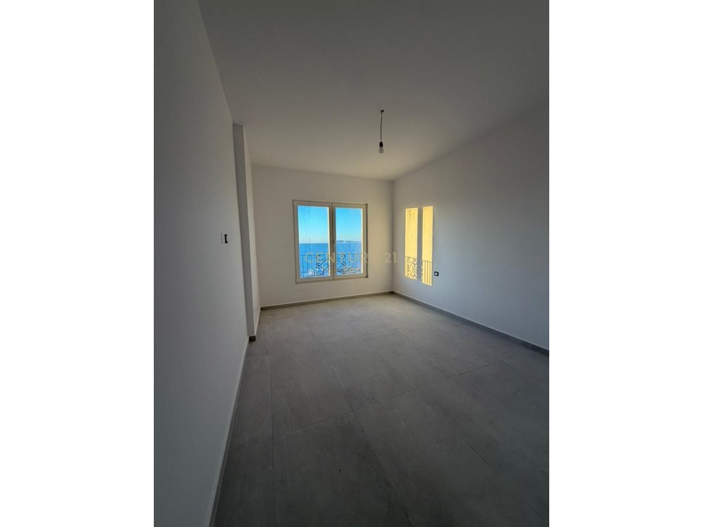 PENTHOUSE WITH SEA VIEW FOR SALE