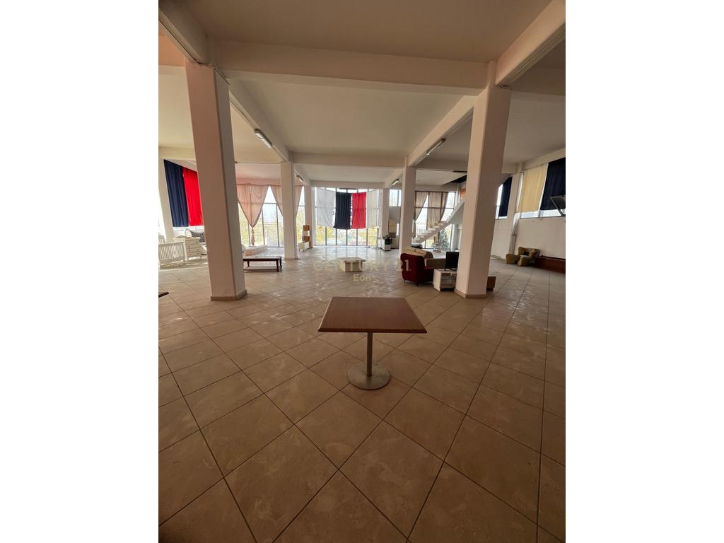 Unit (Environment) For Rent in the former canteen area, Durrës near ROYAL GAZ!