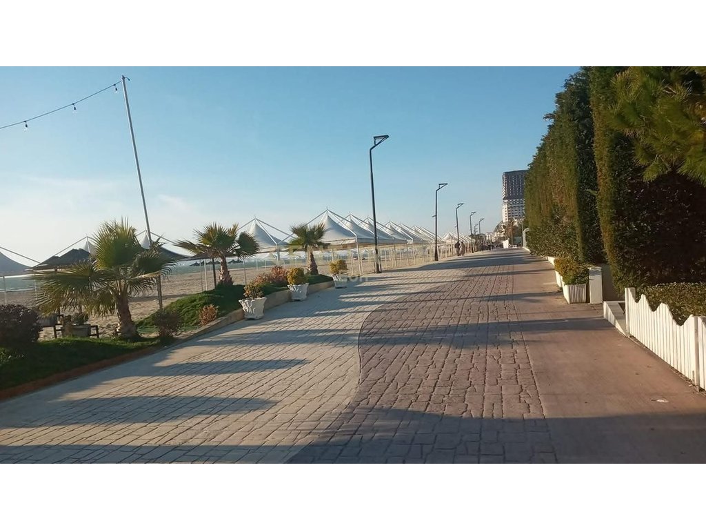 FOR SALE 2+1 APARTMENT FIRST LINE WITH SEA VIEW IN GOLEM!