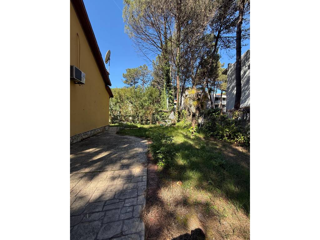 ๐จ๐ SUPER OFFER โ Premium villa for sale in Qerret, near the sea! ๐กโจ