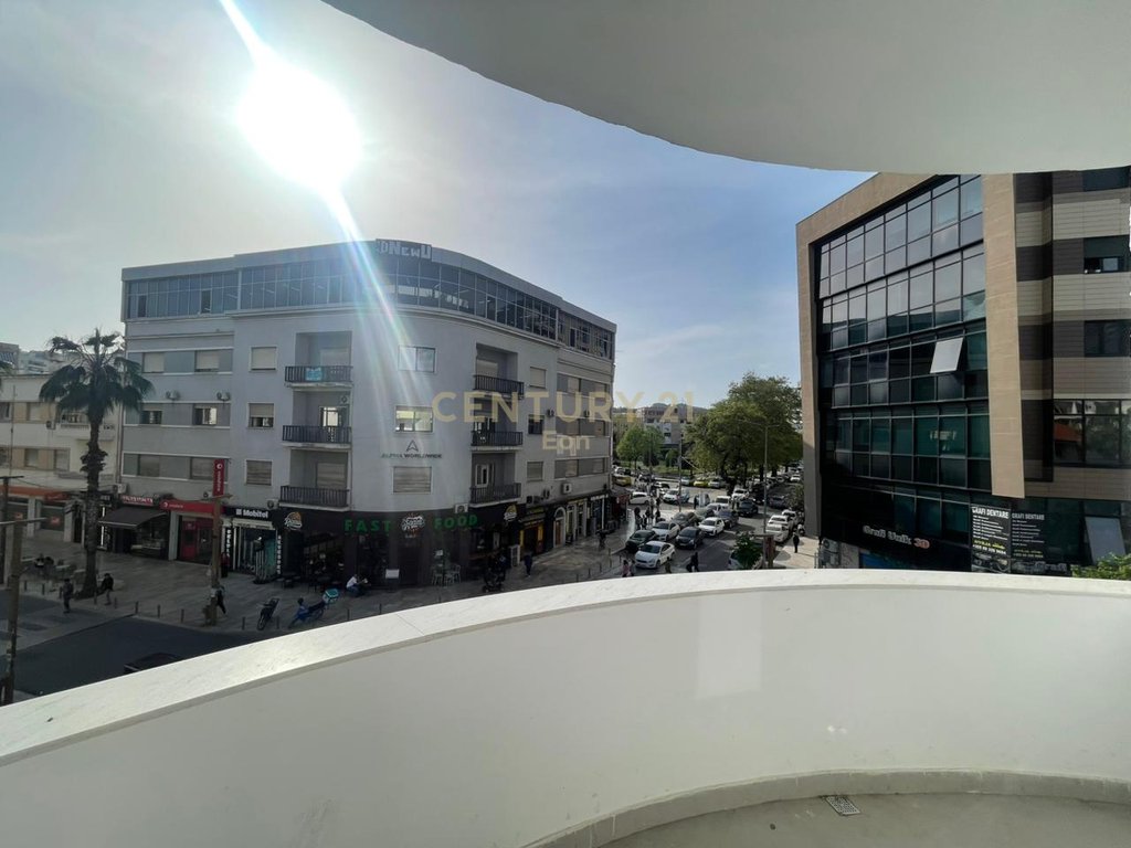 2+1 Apartment for Rent in the Center of Durrës!