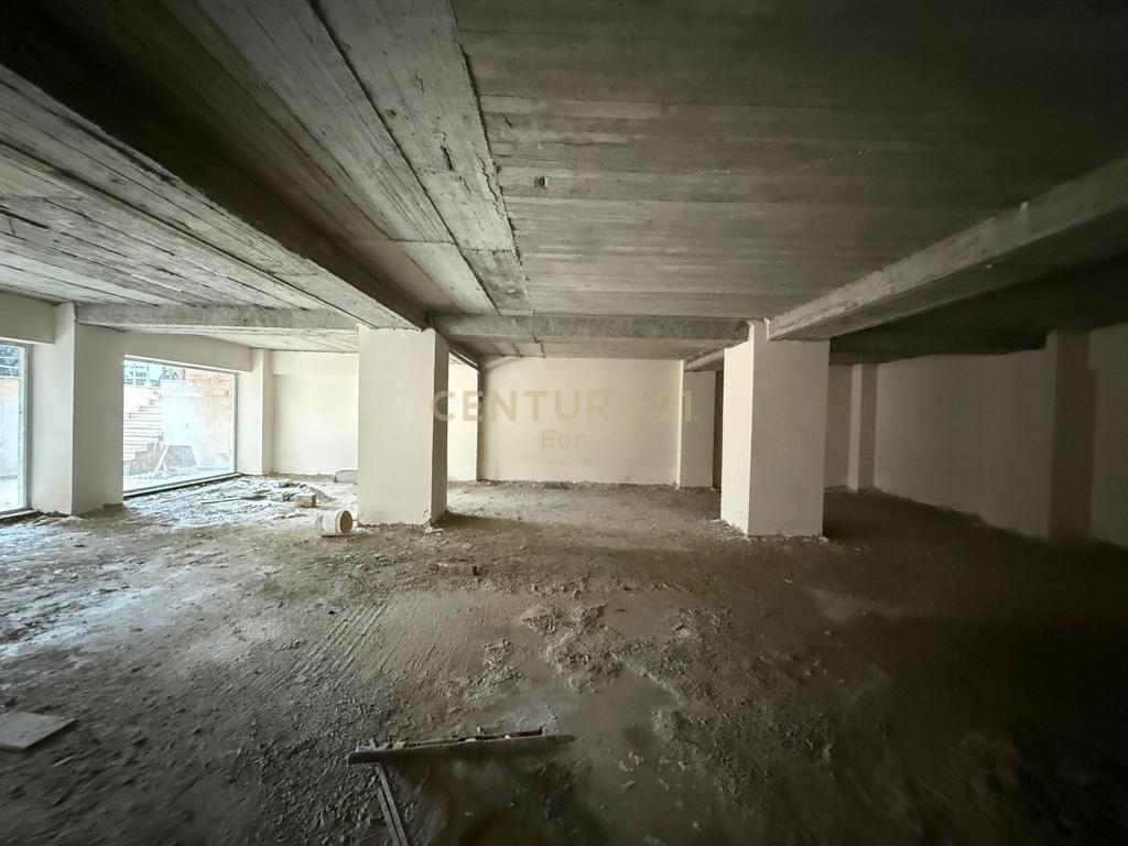 Commercial Space for Sale in Iliria Beach, Durrës - €550,000 | 480 m²