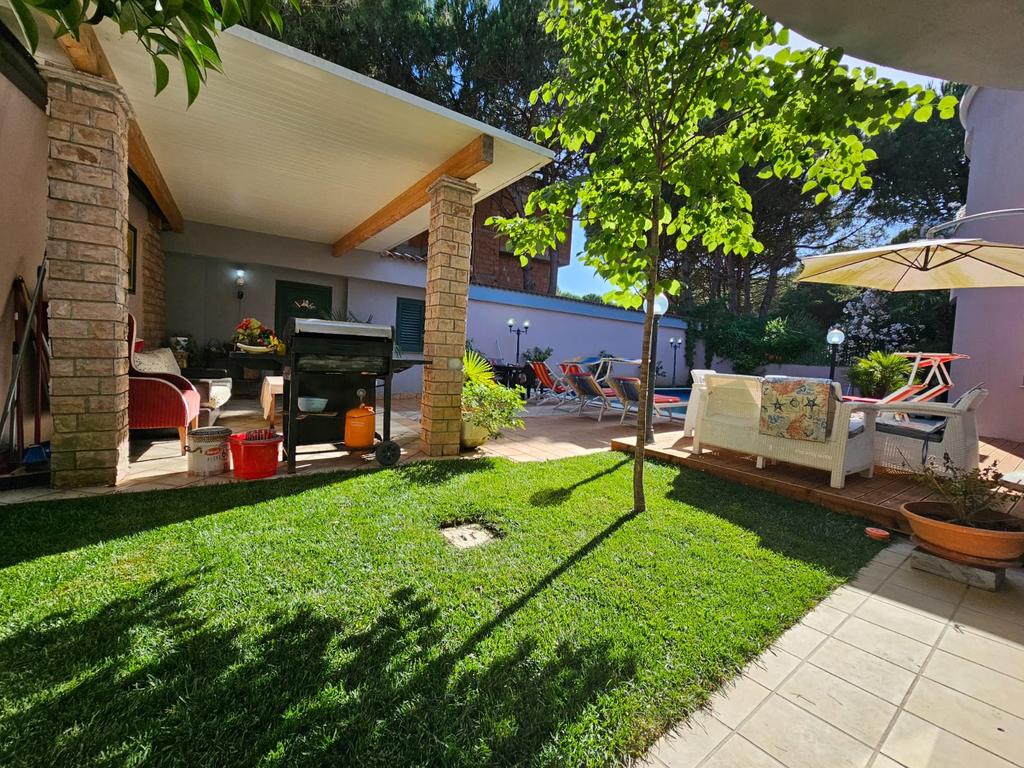 VILLA WITH POOL FOR SALE IN KERRET!