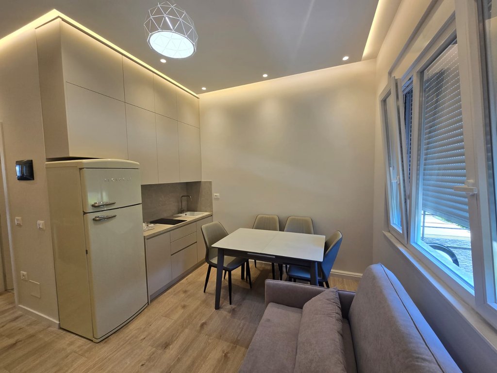 1+1 apartment for rent near Servete Maci school